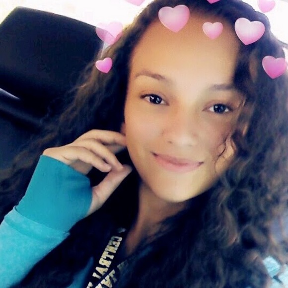 Meet your Posher, Gladys - Picture 1 of 1